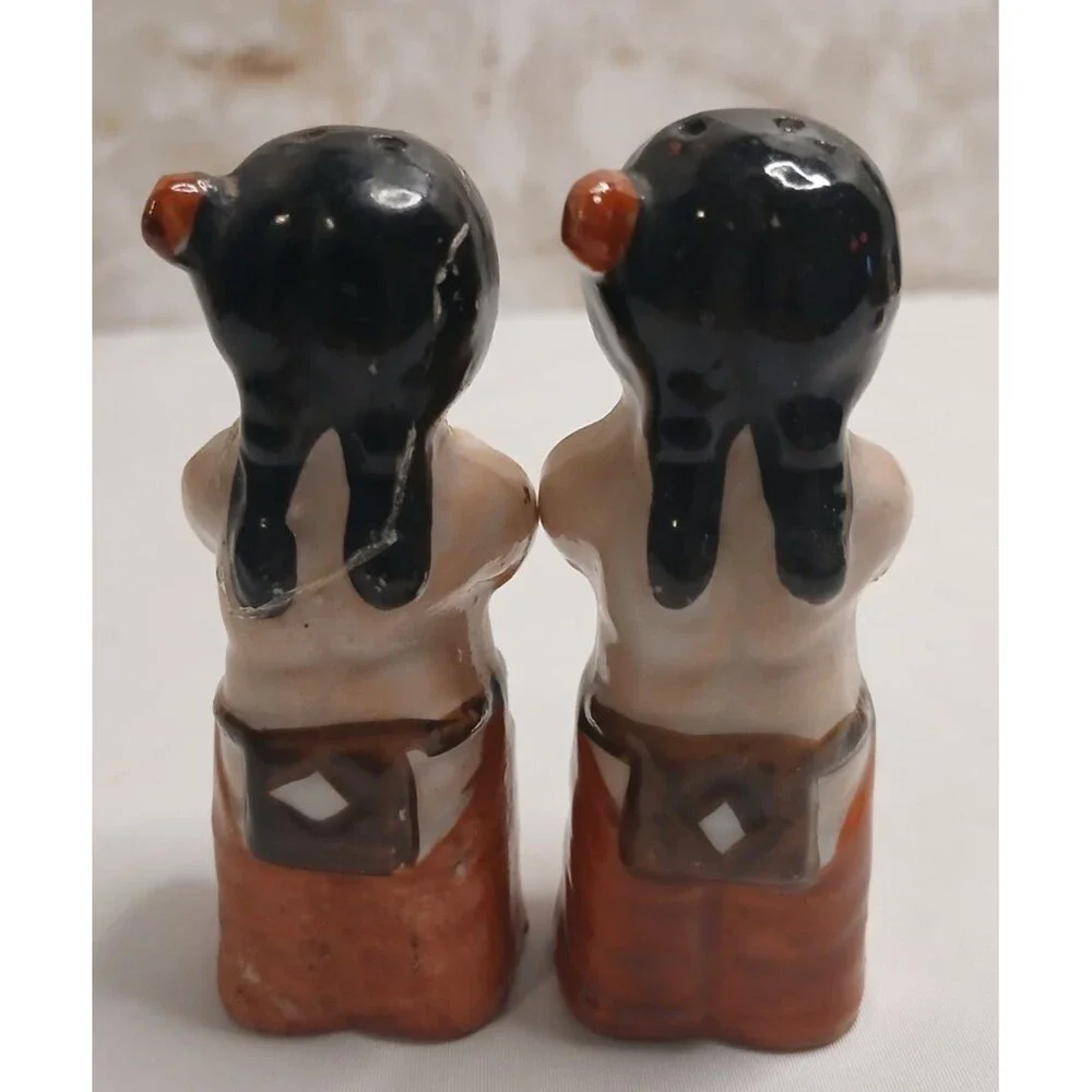 RARE Vintage Made in Japan Native American / Indian Salt & Pepper Shakers